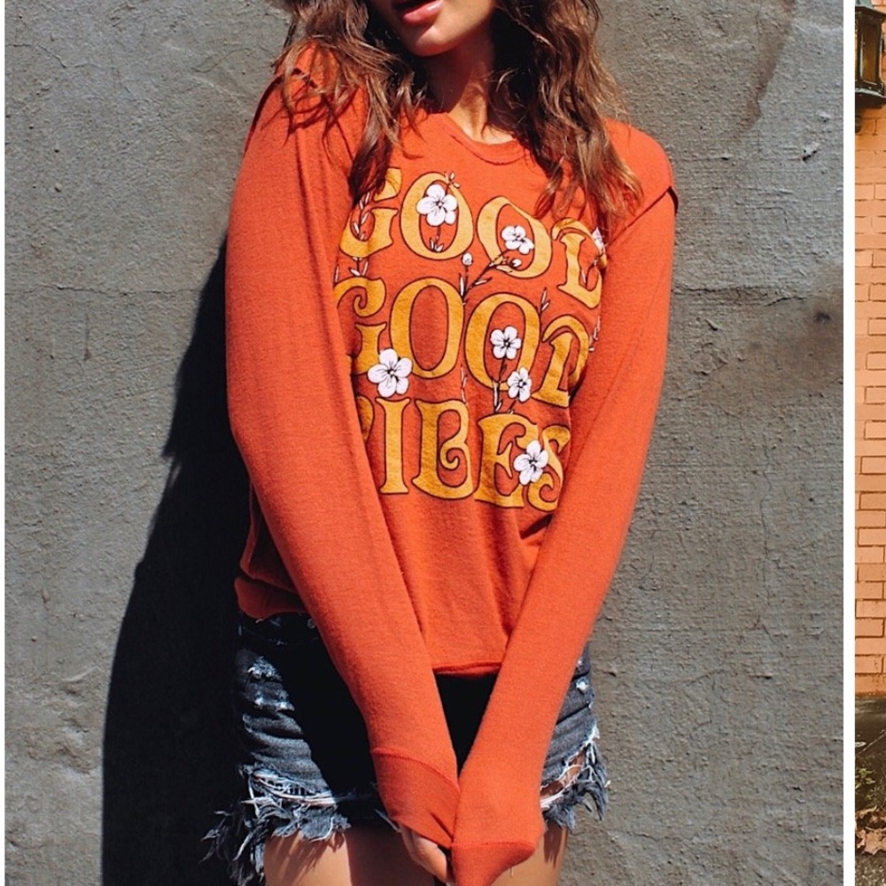 Good Vibes Fleece Pullover - Picture 3 of 5